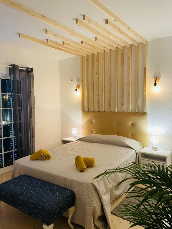 Travellers Guesthouse Lagos Dış mekan fotoğraf