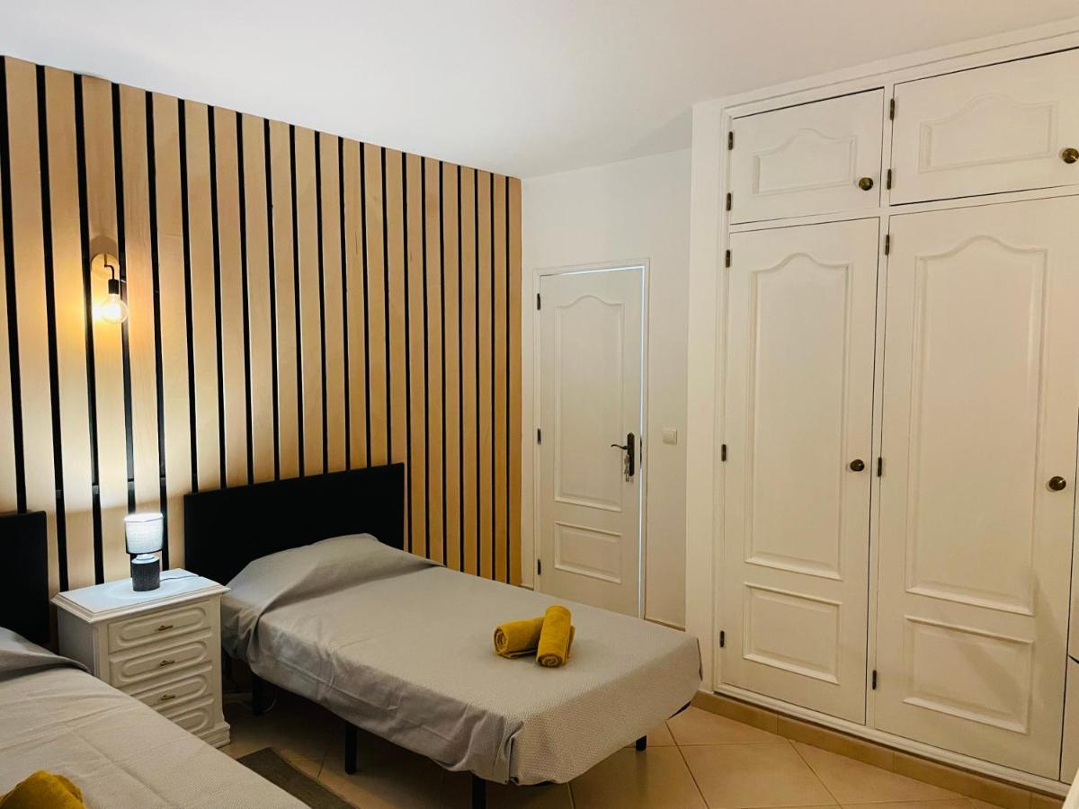 Travellers Guesthouse Lagos Dış mekan fotoğraf