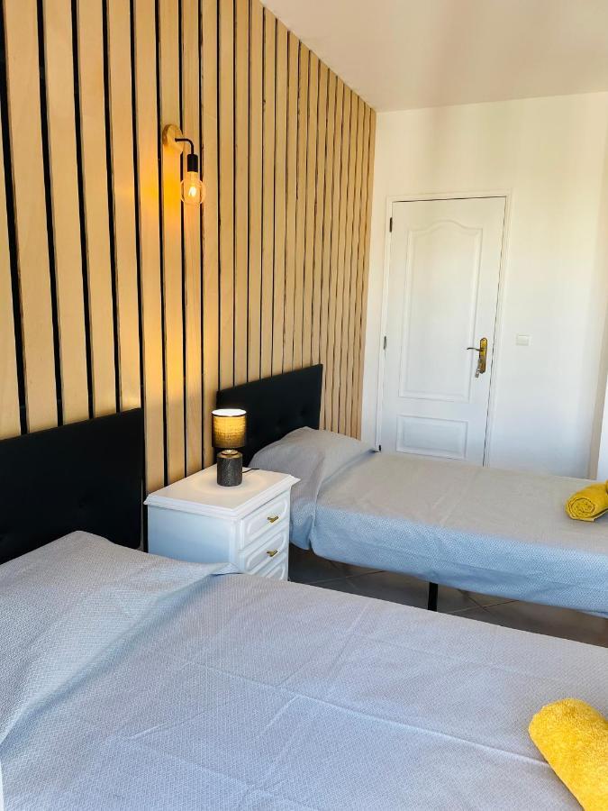 Travellers Guesthouse Lagos Dış mekan fotoğraf