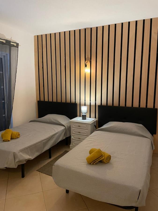 Travellers Guesthouse Lagos Dış mekan fotoğraf