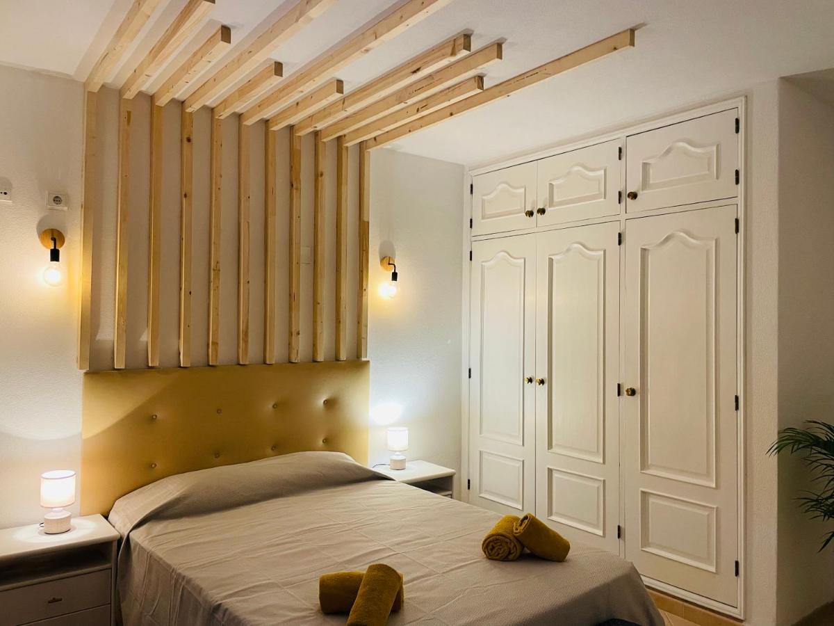 Travellers Guesthouse Lagos Dış mekan fotoğraf
