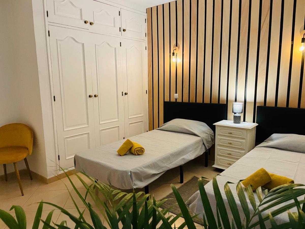 Travellers Guesthouse Lagos Dış mekan fotoğraf