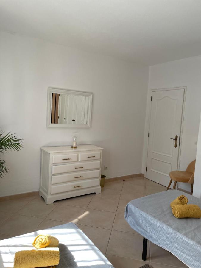 Travellers Guesthouse Lagos Dış mekan fotoğraf