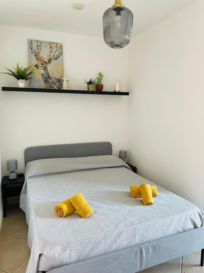 Travellers Guesthouse Lagos Dış mekan fotoğraf