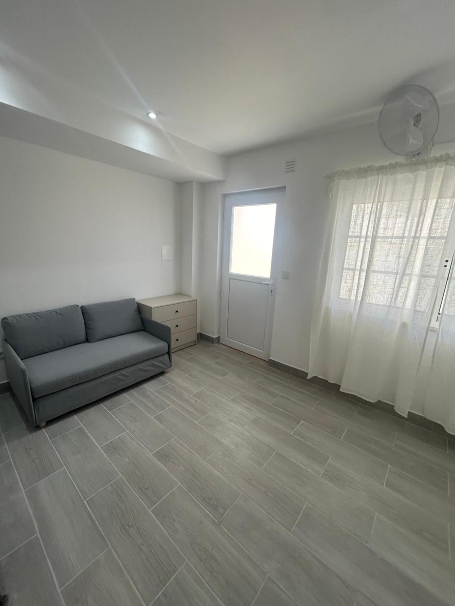 Travellers Guesthouse Lagos Dış mekan fotoğraf