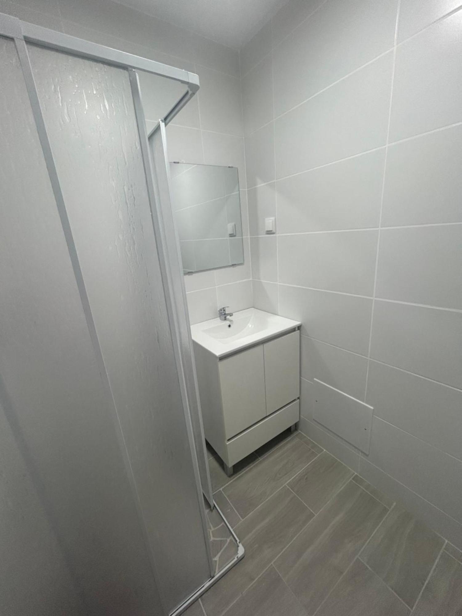 Travellers Guesthouse Lagos Dış mekan fotoğraf