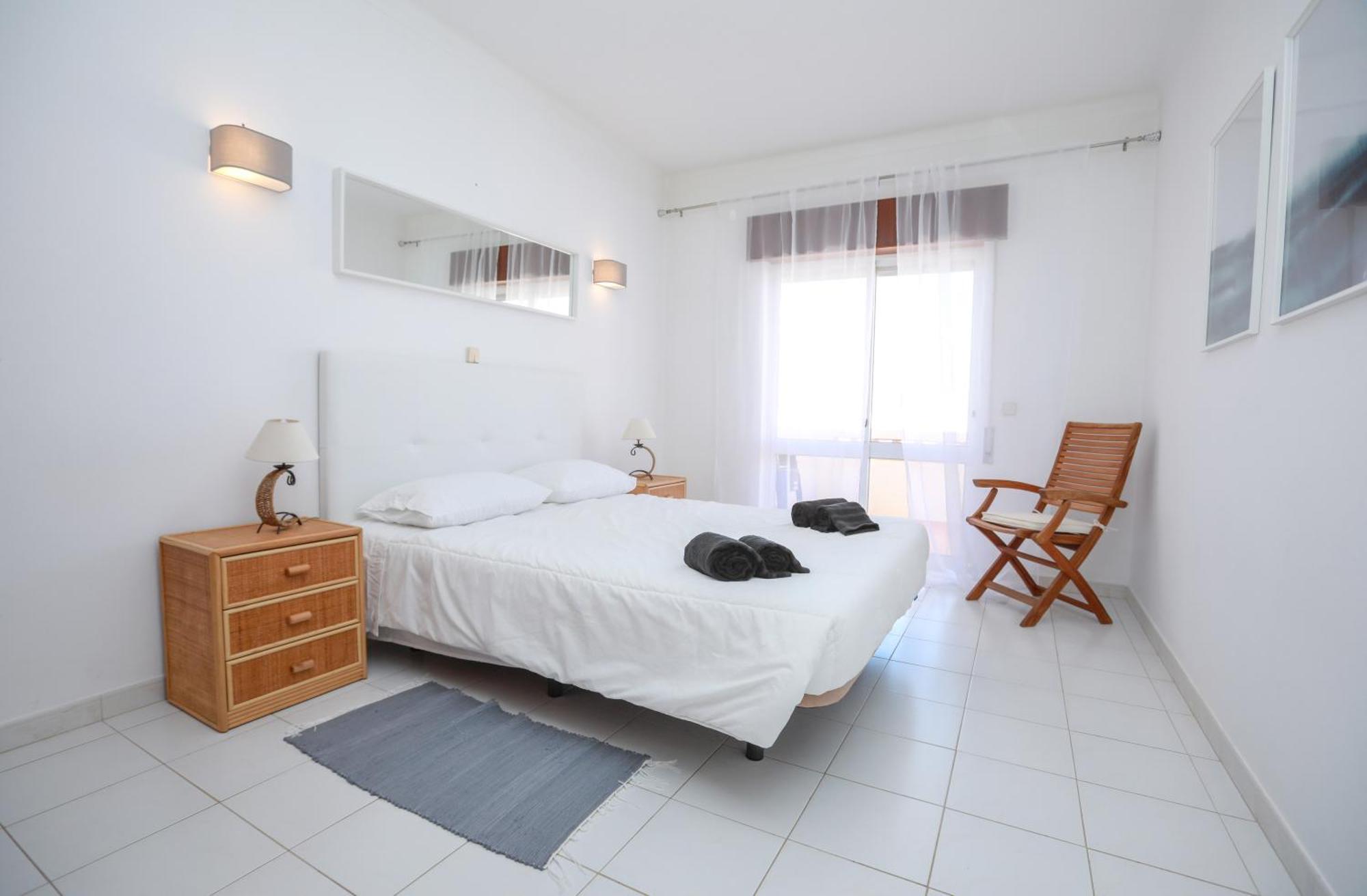 Travellers Guesthouse Lagos Dış mekan fotoğraf