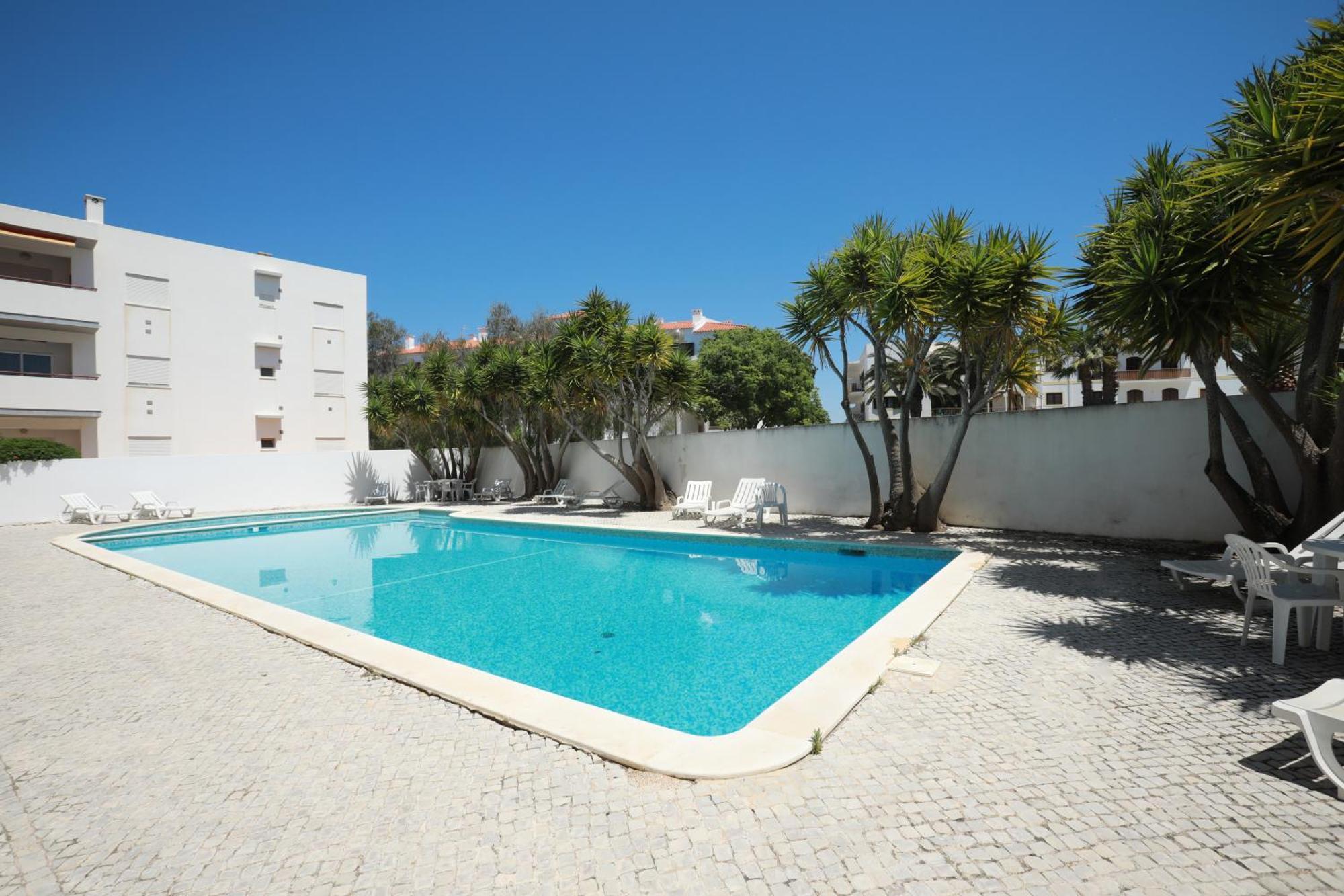 Travellers Guesthouse Lagos Dış mekan fotoğraf