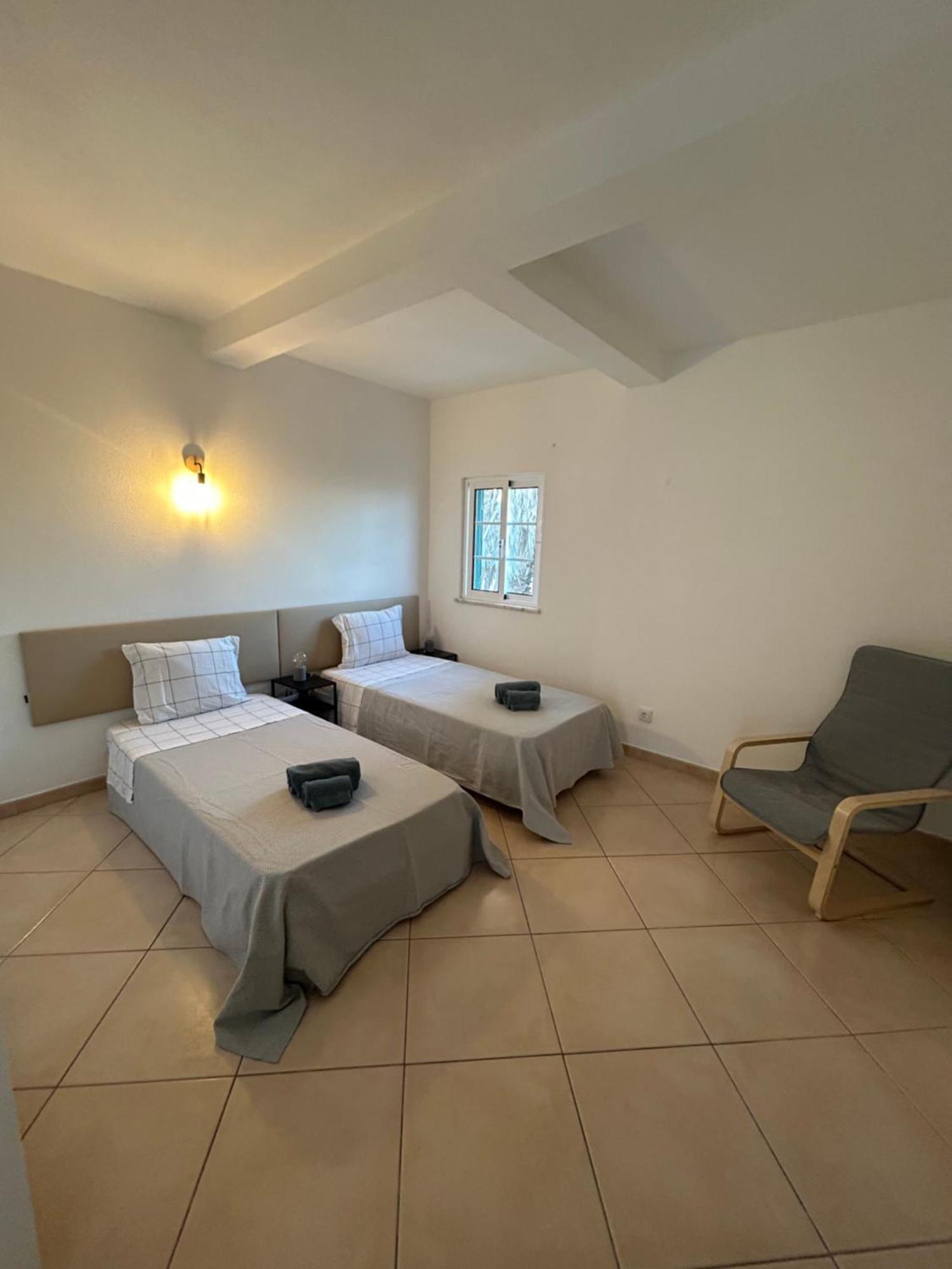 Travellers Guesthouse Lagos Dış mekan fotoğraf